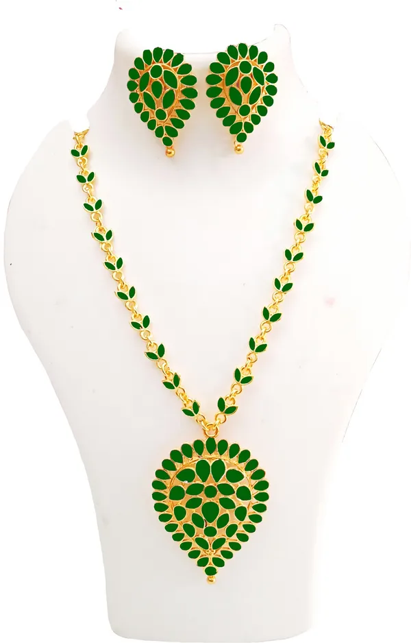 Assamese_Traditional_Green_Bridal_Dugdugi_Jewellery_Set_For_Women